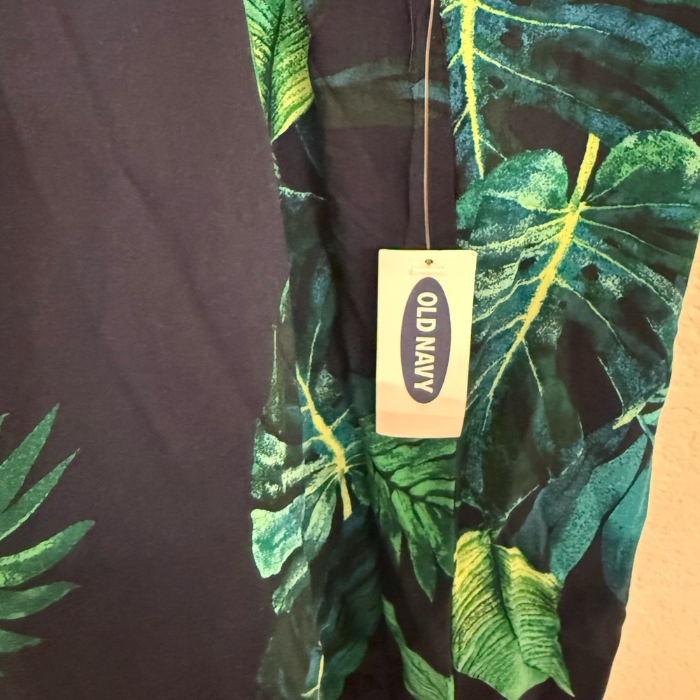 Old Navy Blue and Green Tropical Print Top - Picture 6 of 8